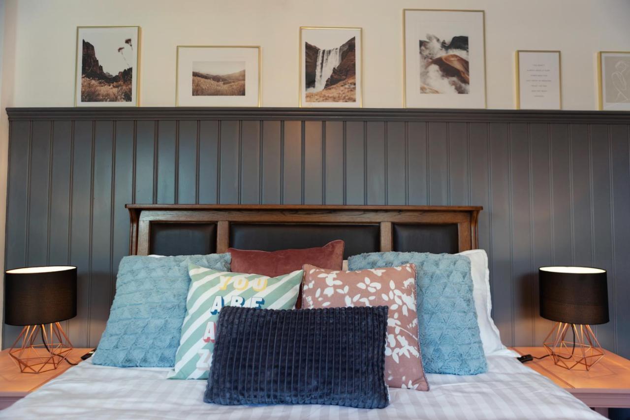 Macs Townhouse Dungarvan Дънгарван Екстериор снимка