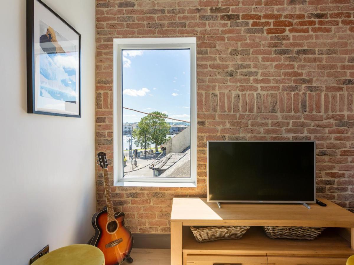 Macs Townhouse Dungarvan Дънгарван Екстериор снимка