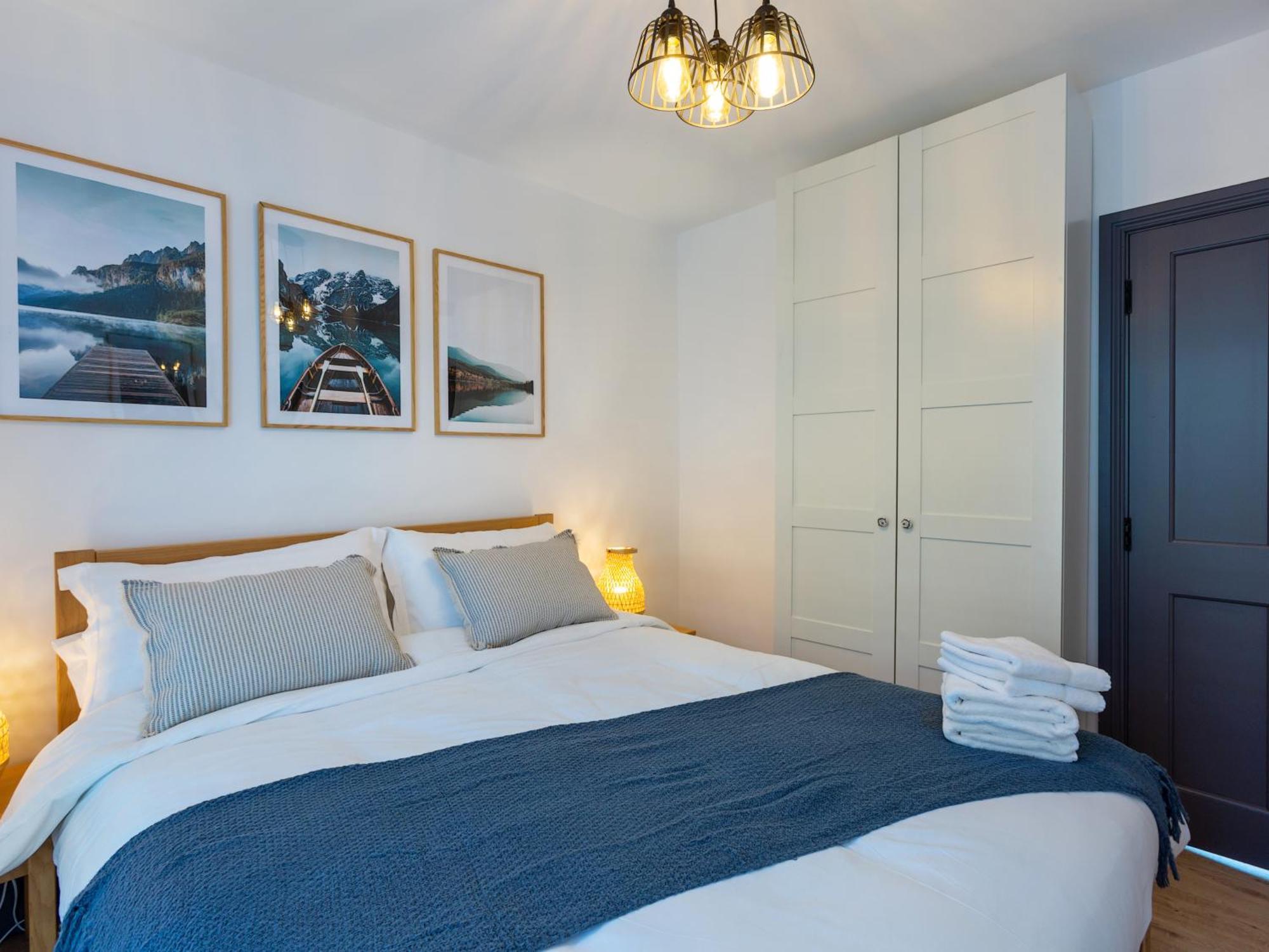 Macs Townhouse Dungarvan Дънгарван Екстериор снимка