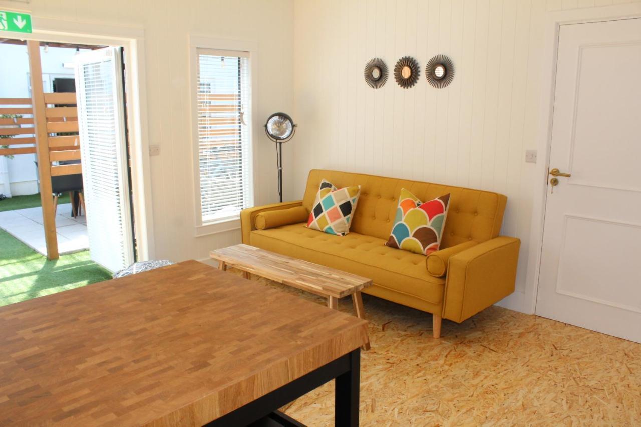 Macs Townhouse Dungarvan Дънгарван Екстериор снимка